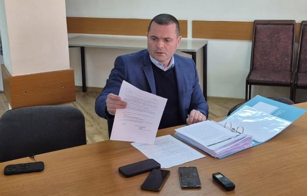 Кметът Пенчо Милков даде брифинг по повод обвиненията на АКФ за апартаментите му